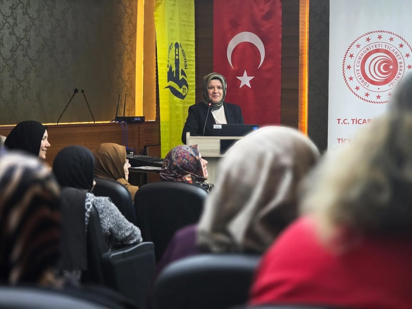 bayburt-ta-kadinlara-kooperatifcilik-egitimi-verildi