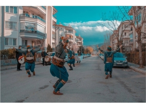 Efelerden Davullu Zurnalı "Evde Kal" Çağrısı