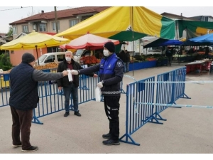 Kartepe’de Pazar Yerlerinde Düzenleme Yapıldı