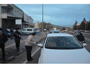 Çermik Kaymakamı Demir Uygulama Noktalarını Denetledi