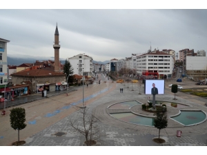 Bolu’da İki Cadde Yayalara Kapatıldı