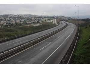 Tem Otoyolu Sessizliğe Büründü