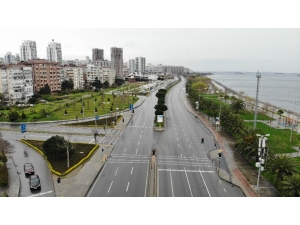 Anadolu Yakası Sahil Şeridi Boş Kaldı