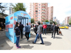 Mezitli’de Pazar Yerlerine Dezenfektan Tüneli Yerleştirildi