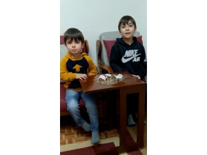 Bursalı Minikler Harçlıklarını İhtiyaç Sahiplerine Bağışladı