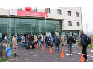 Cezayir’den Gelen 299 Kişi Manisa’da Karantinaya Alındı