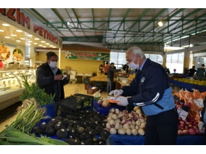 Çiğli’nin Pazaryerlerinde Sıkı Tedbirler