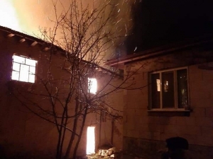 85 Yaşındaki Adam Evsiz Kaldı