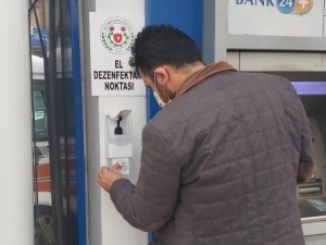 Altınova’da Dezenfektan Noktaları Oluşturuldu