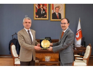 Ağır Ceza Mahkeme Başkanı Ve Bilecik Cumhuriyet Başsavcısından Rektöre Ziyaret