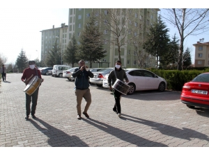 Muhtardan Davullu Zurnalı Moral Etkinliği