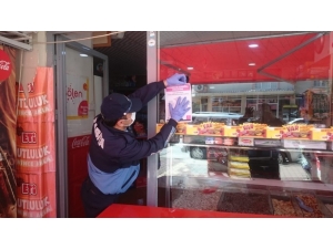 Zabıta, İşyerlerine Uyarı Afişi Astı