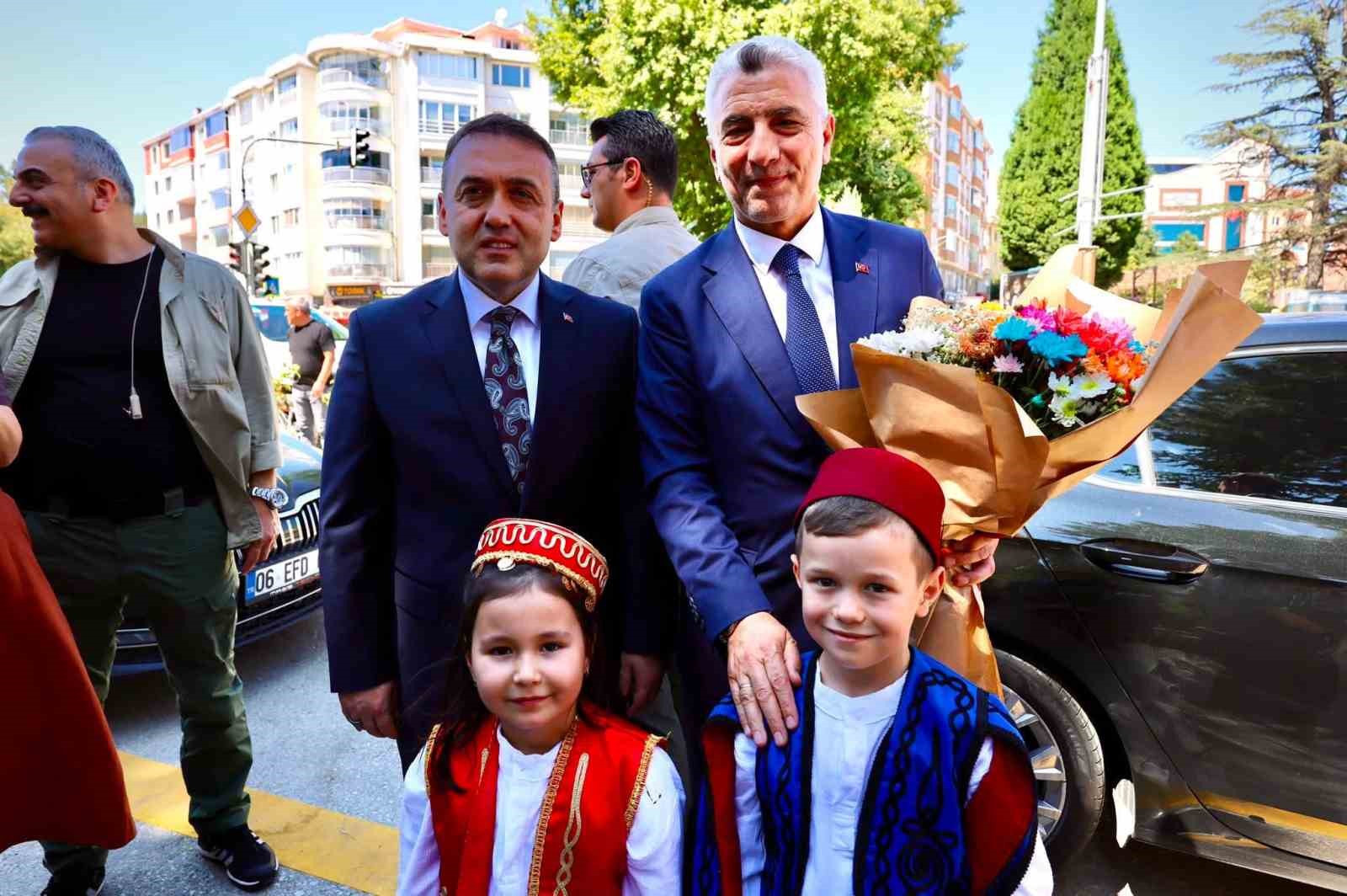 bakan-bolat-bozuyuk-kaymakamligini-ziyaret-etti