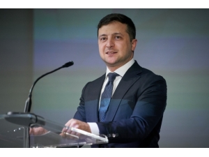 Ukrayna Devlet Başbakanı Zelenskiy’den. İngiltere Başbakanı Johnson’a "Geçmiş Olsun" Mesajı