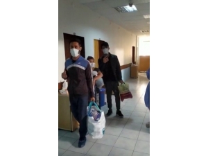 Hatay’da İyileşen 3 Korona Virüs Hastası Alkışlarla Taburcu Edildi