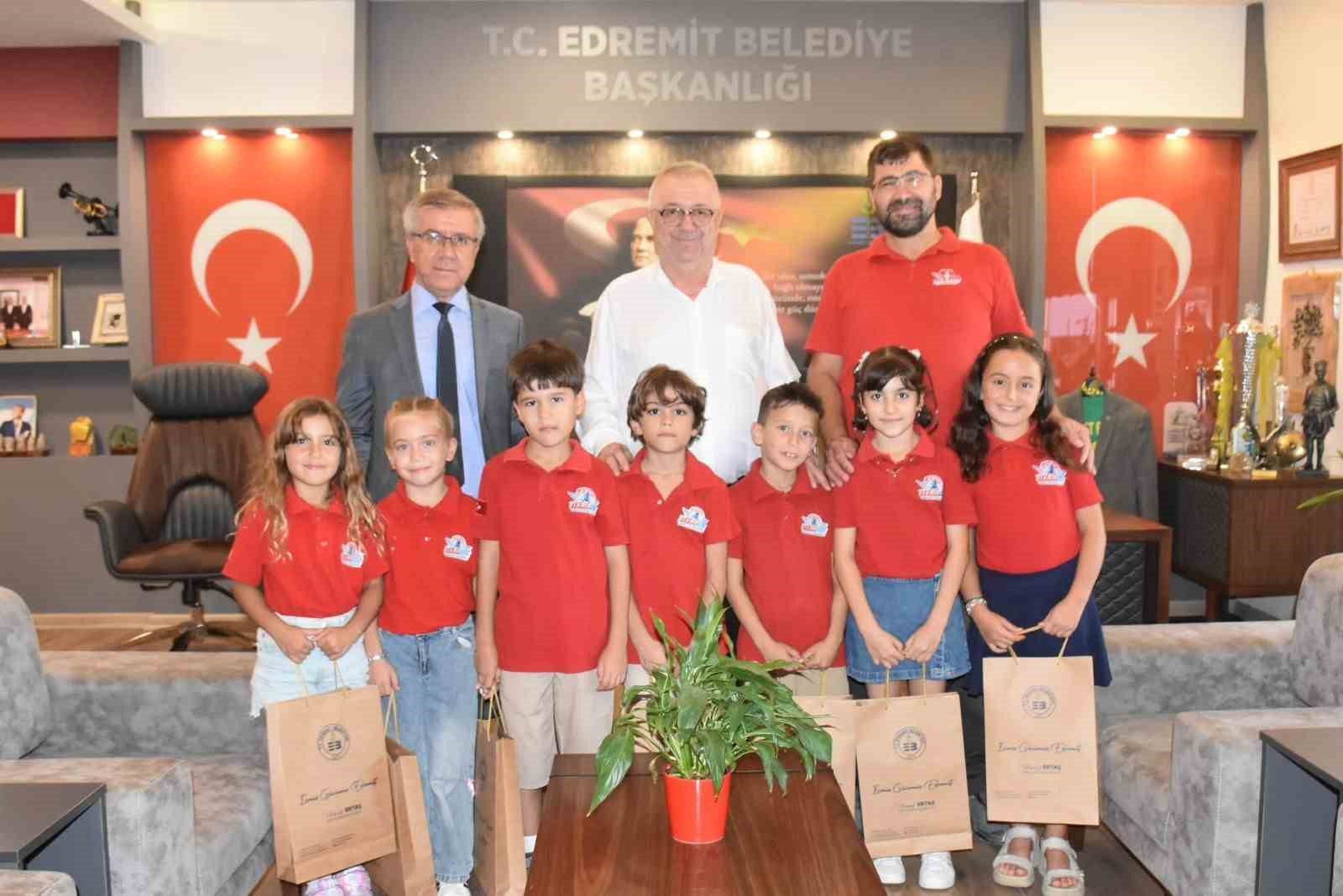 edremit-in-minik-bilim-insanlari-teknofest-finaline-hazirlaniyor