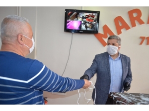 Bünyan Belediyesi Esnaflara Ücretsiz Maske Dağıtıyor