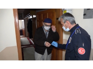 Kırıkkale’de 5 Emekli Kampanyaya Maaşını Bağışladı