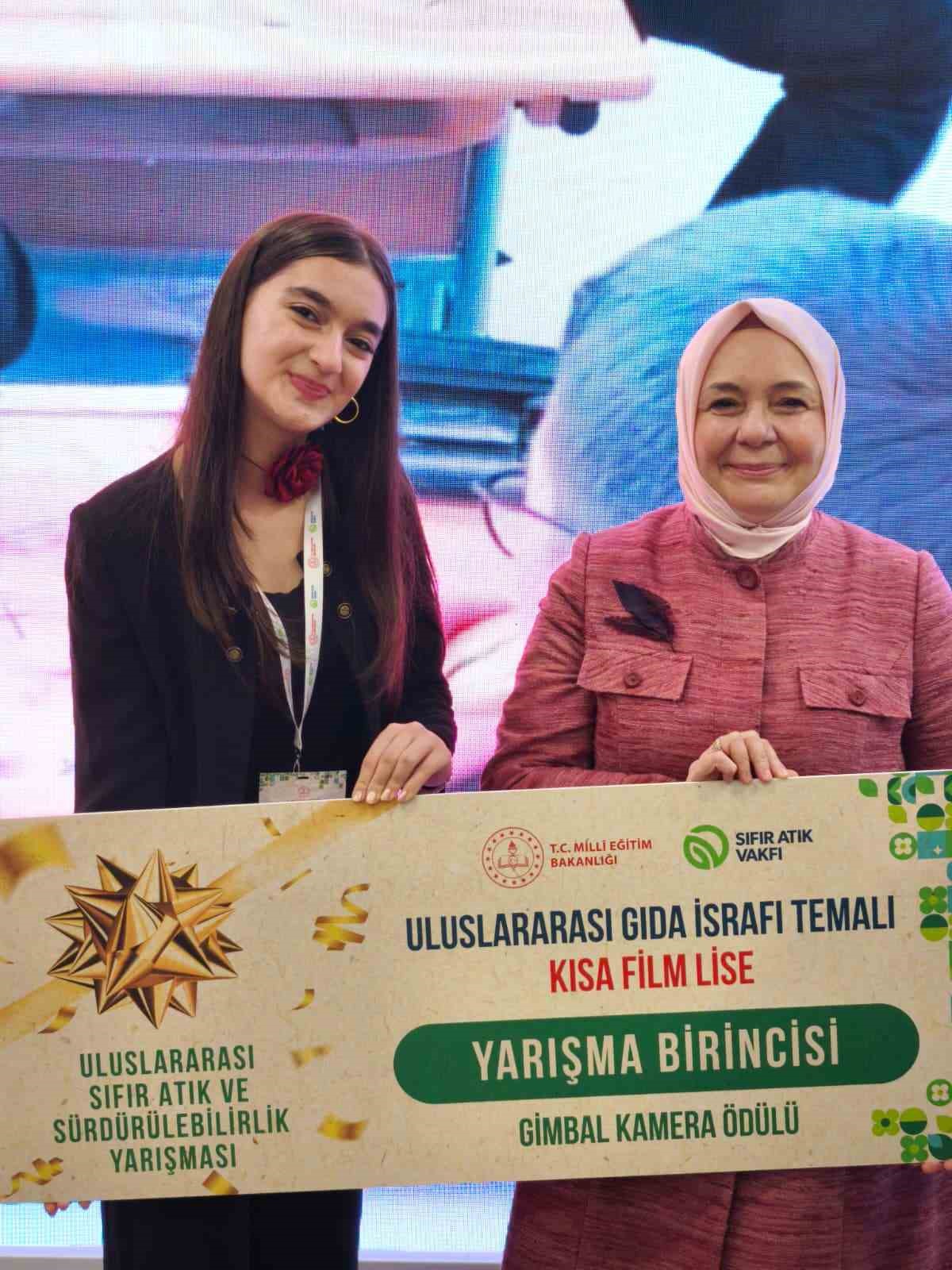erdem-koleji-nden-uluslararasi-gurur-melek-ecem-guven-den-onemli-basari