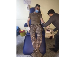 Cizre Polisi Anemi Hastası Kadın İçin Seferber Oldu