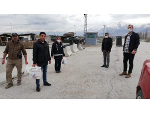 Genç Şavak Derneğinden Polislere Ziyaret