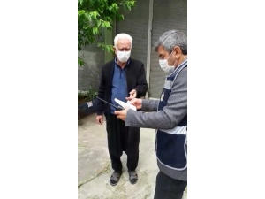 Polisi Çağırıp "Milli Dayanışma Kampanyası"na Bağış Yaptı