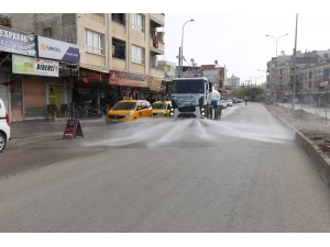 Dezenfekte Çalışmaları Sürüyor