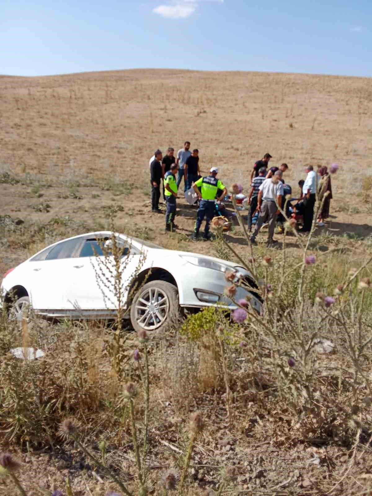 saray-da-trafik-kazasi-3-yarali