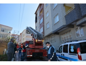 Türkeli’de Apartmanda Korkutan Yangın