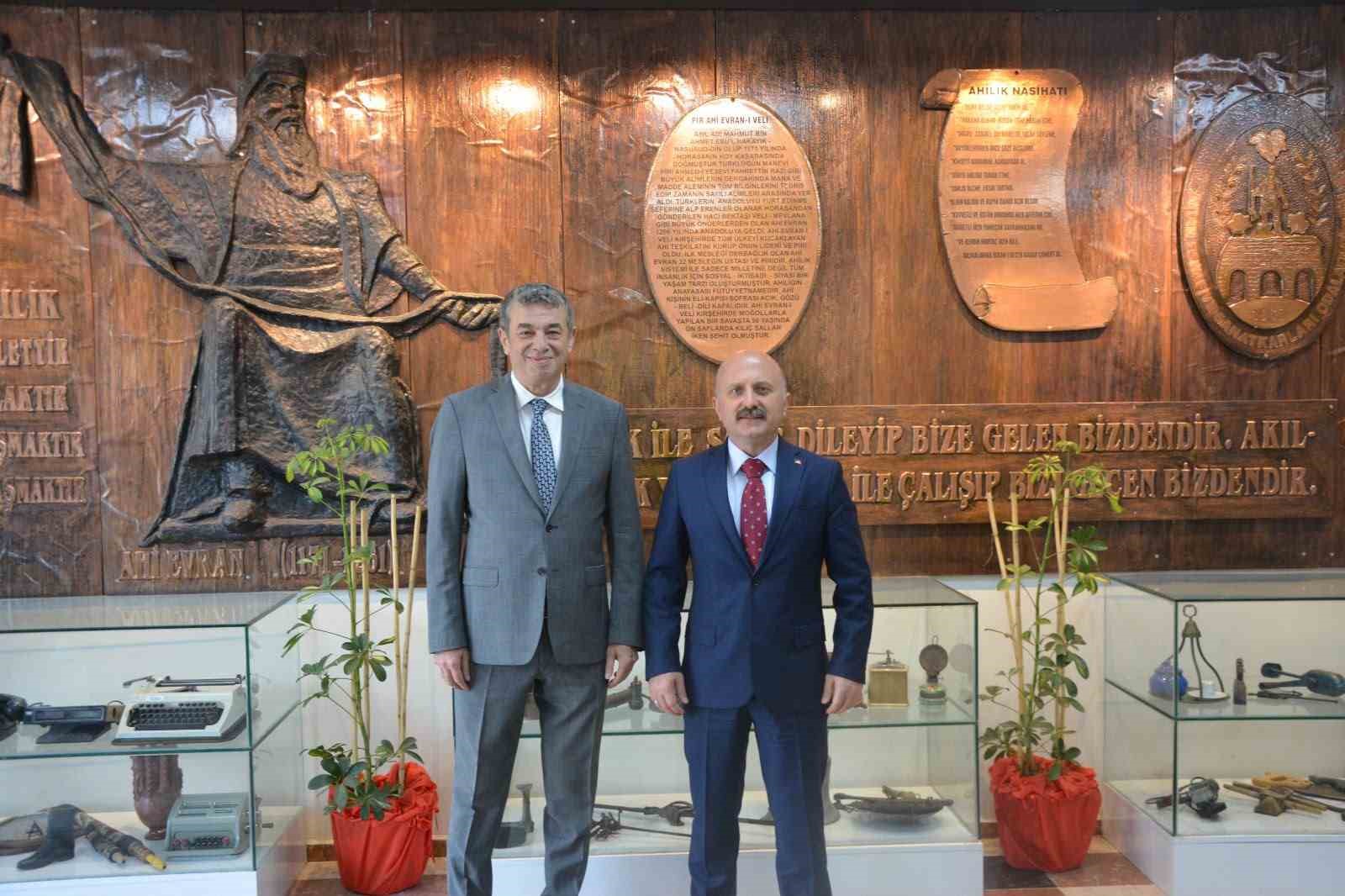 aydin-esnafinin-gelecegi-masaya-yatirildi