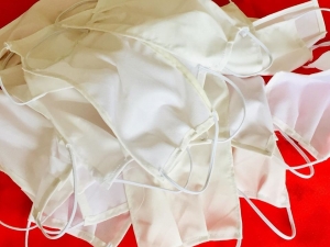 Pazar Yerinde Dağıtılan Maskelere El Konuldu