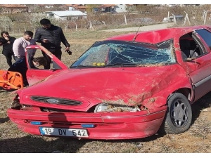 Virajı Alamayan Otomobil Takla Attı: 1 Yaralı