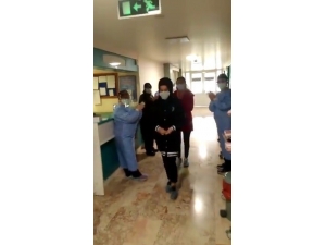 Elazığ’da Korona Virüs Tedavisi Gören 9 Kişi Alkışlarla Taburcu Oldu
