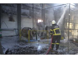 Merzifon’da Fabrika Yangını Korkuttu