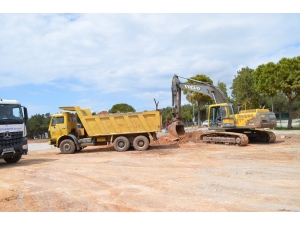 Didim’de Yol Genişletme Ve Onarım Çalışmaları Sürüyor