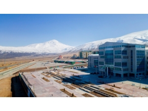 Iğdır Üniversitesinden ‘Türkiye’m Evinde Kal’ Videosu