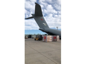 Cumhurbaşkanı Recep Tayyip Erdoğan’ın Talimatıyla Sağlık Bakanlığı Tarafından Hazırlanan Maske, Tulum Ve Tanı Kitleri Tsk’ya Ait Uçakla Sırbistan, Bosna Hersek, Karadağ, Kuzey Makedonya Ve Kosova’ya Ulaştırılacak.