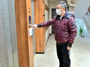 Asansörlere Covid-19 Düzeni