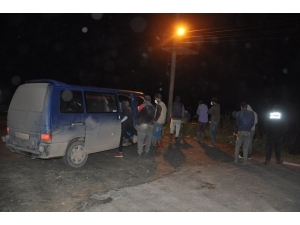 Sakarya’da Bütün Önlemleri Hiçe Sayarak Panelvan Araca 13 Kişi Bindiler