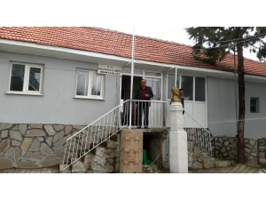 Muhtardan Mahalleliye Sabah Akşam Müzik Ziyafeti