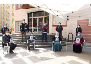 Hdp Önündeki Ailelerin Evlat Nöbeti 219’uncu Gününde