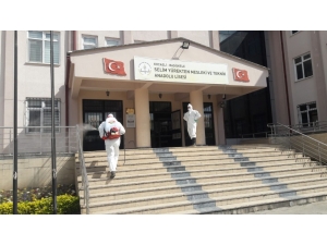 Başiskele’de İlaçlama Çalışmaları Aralıksız Sürüyor