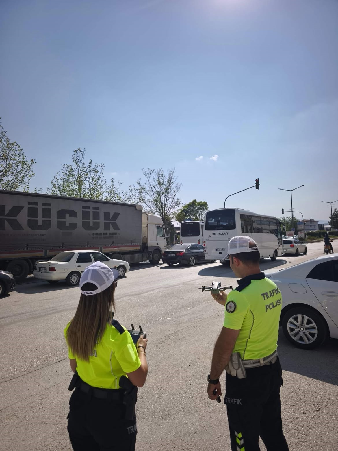bilecik-te-trafik-denetimine-drone-destegi
