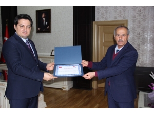 40 Yılda 15 Kaymakama Şoförlük Yaptı