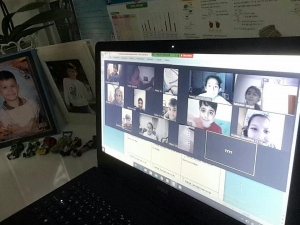 Öğrenciler, Evde Açıyı Ölçerek Posterleştirdi