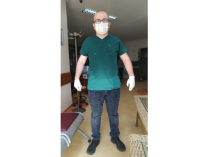 Sağlık Çalışanı Ter İçinde, ’Evde Kal’ Çağrısında Bulundu