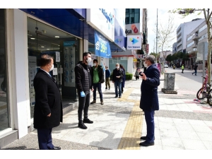 Vali Deniz’den Vatandaşlara Evde Kalın Çağrısı