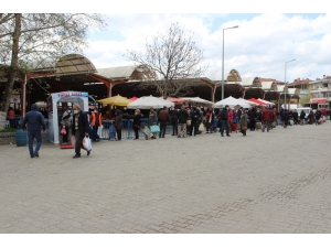 Bayramiç Pazar Alanında Kuş Uçurtulmadı