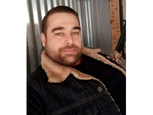 Arkadaşı Tarafından 6 Yerinden Bıçaklanan Şahıs Ağır Yaralandı