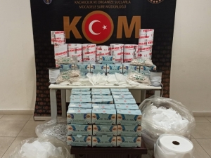 Bayburt’ta Kaçak Maske İmalatı Yapan 2 İşyerinden 6 Bin 194 Adet Koruyucu Tıbbi Maske Ele Geçirildi